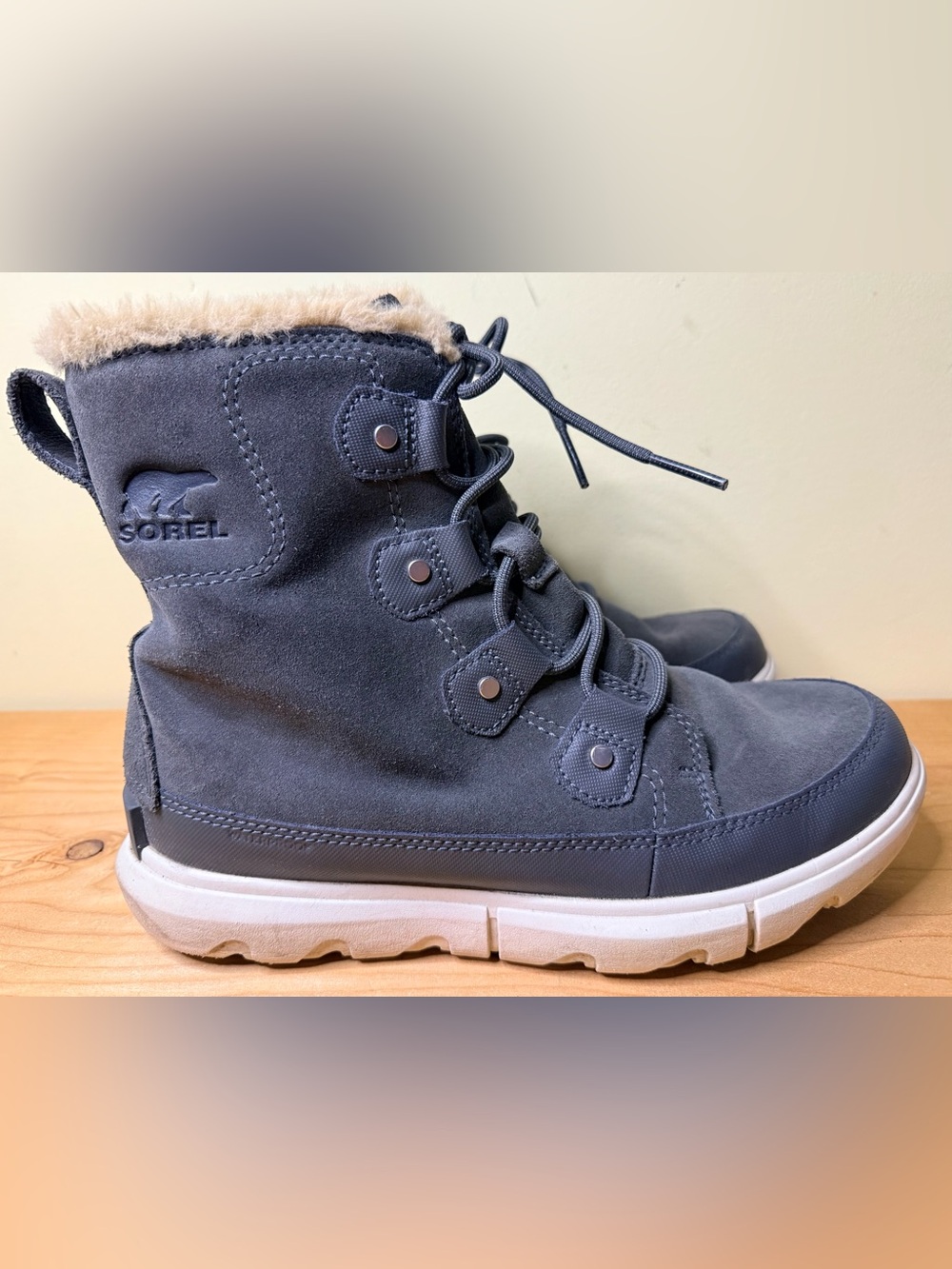 Sorel Explorer Joan Cozy Womens Boots Faux Shearling Sz 6.5 Black Lace Up Winter